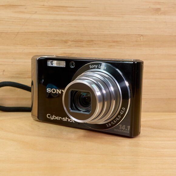 Vintage Sony Cyber-Shot DSC-W370 14.1 MP Digital Camera, with 7X Optical Zoom - Picture 1 of 8